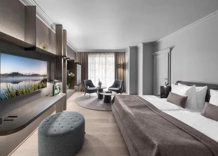 Отель Weisses Roessl