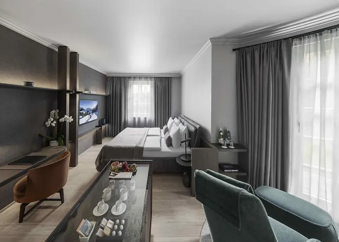 Weisses Roessl מלון קיצביהל