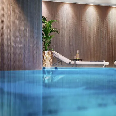 Weisses Roessl Hotel 5*