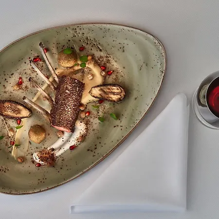 Отель Weisses Roessl